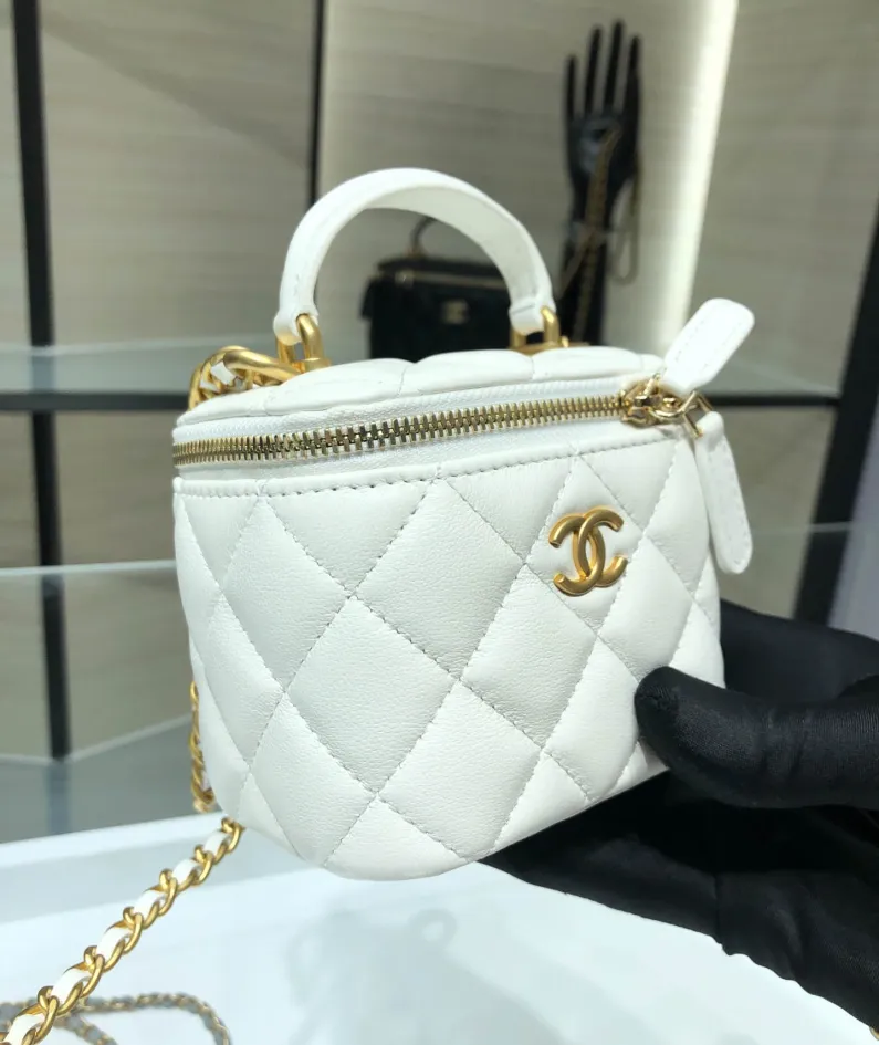 Hand Cosmetic Bag Model: AP2198 Size: 11*8.5*7cm