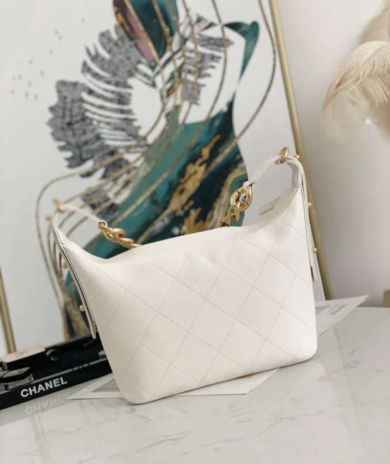 Hippie bag calfskin Size: 28*17*9*cmModel: 2910