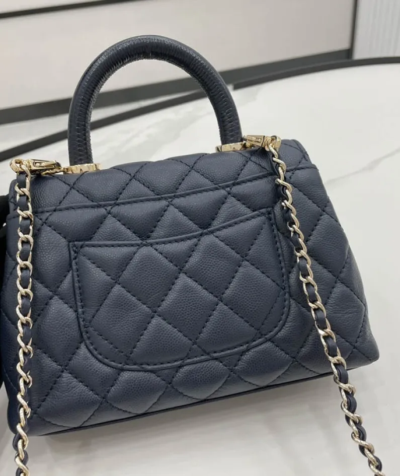 Chanel Size: 19cm/23cm/28cm Model Number: AS2215/92990/92991