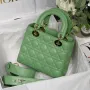 Size: 20x16.5x 8cm