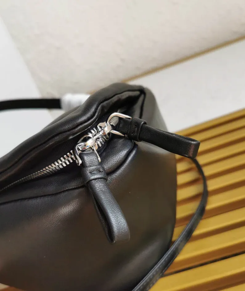 Prada Handbag Size: 14x13.5cm 1BA315