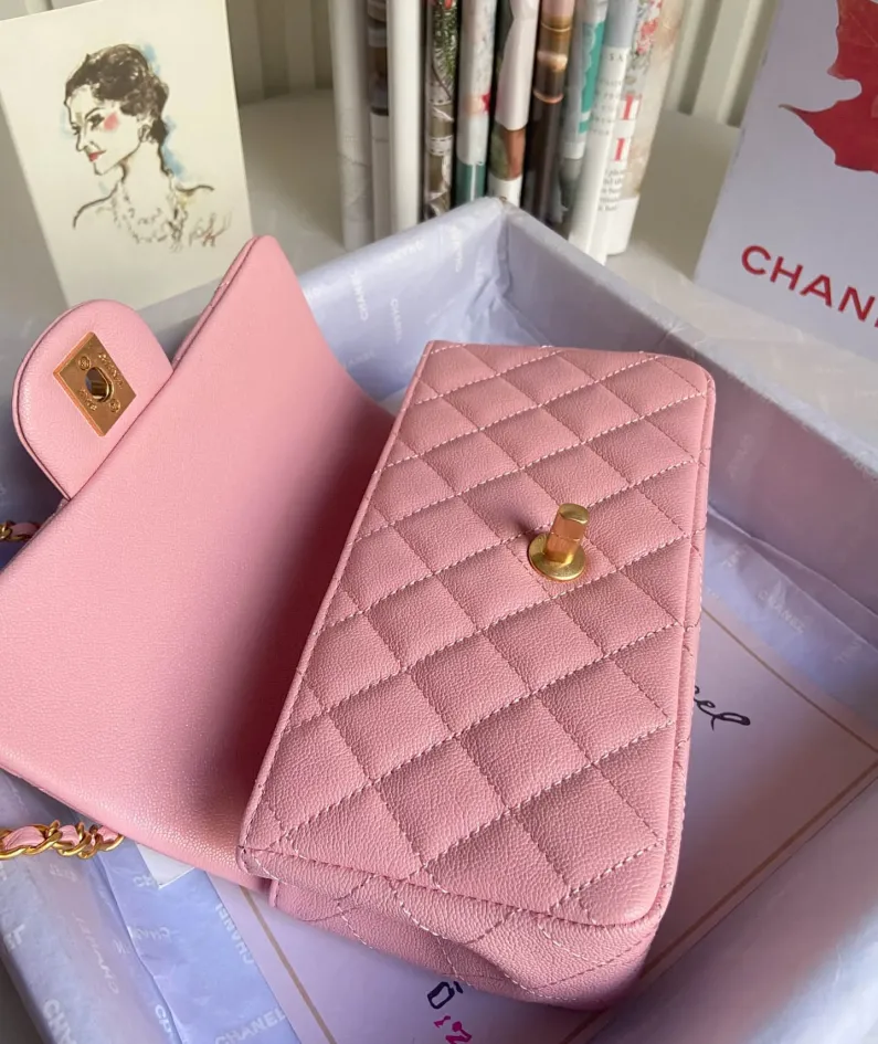 Handbag Size: 20x14x7 Model: AS243