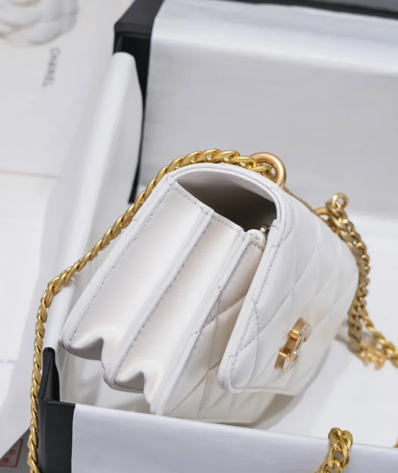 Gold Metallic Pink Size: 11x15.5x4.5cm