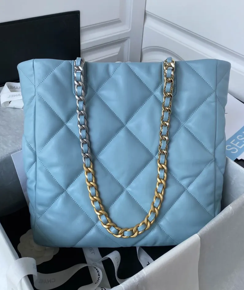 Lambskin Model: AS3519 Size: 30*37*10cm