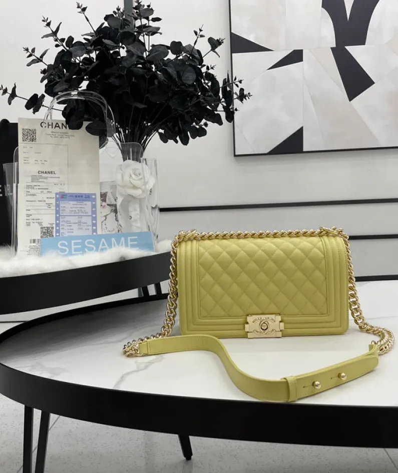 Diamond ball calfskin Size: 25cm