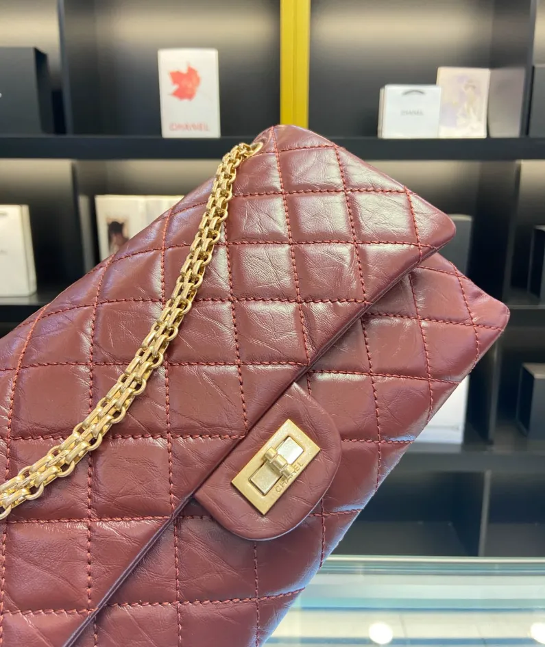 CHANEL Size: 24cm Ident No.: 037586