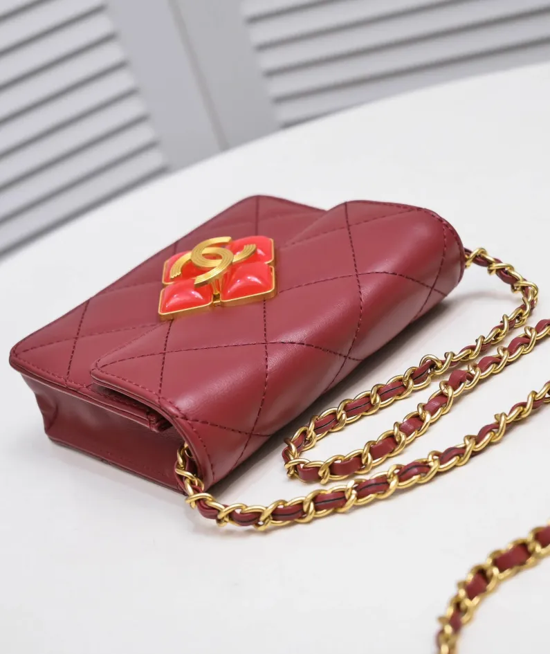 CHANEL retro bag size: 22*7.5*14cm