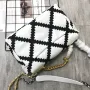 Handbag Size: 30/21/10