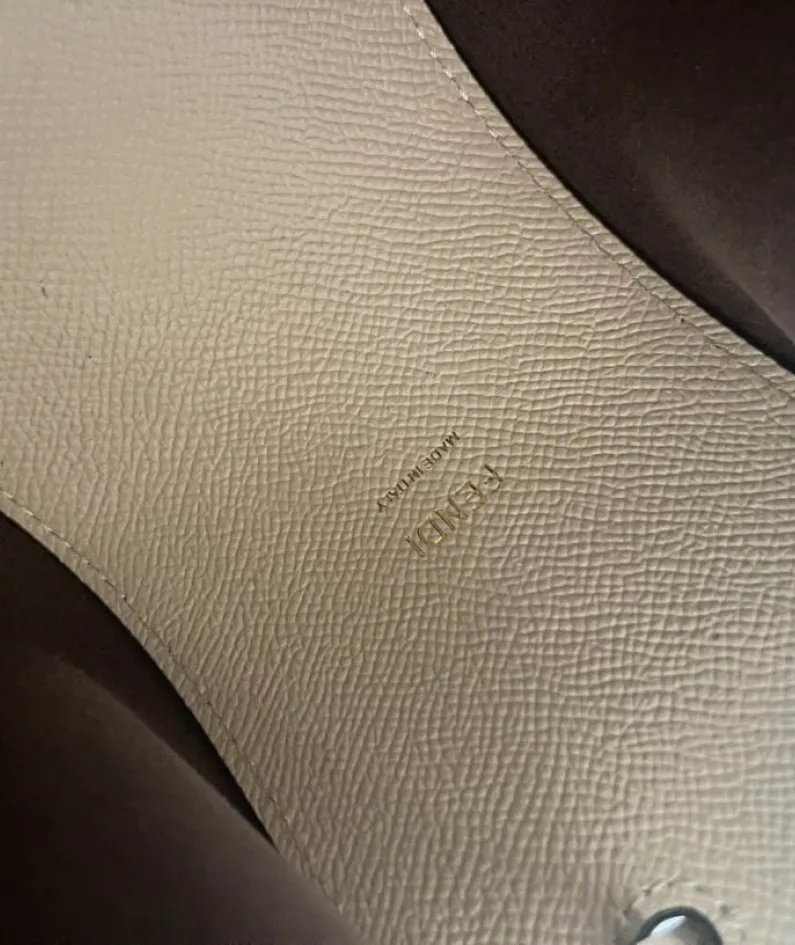 Size21.5*17*14cm