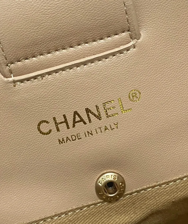 CHANEL Style: AS3508 Size: 38/28/14