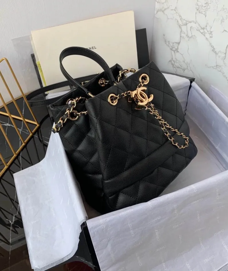 Chanel Size: 20cm Style: AS0768