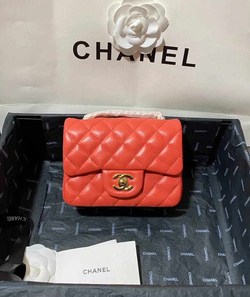 Lambskin Model: 1115 Size: 17cm