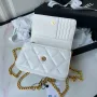 Lambskin Size: 11x15.5x4.5cm