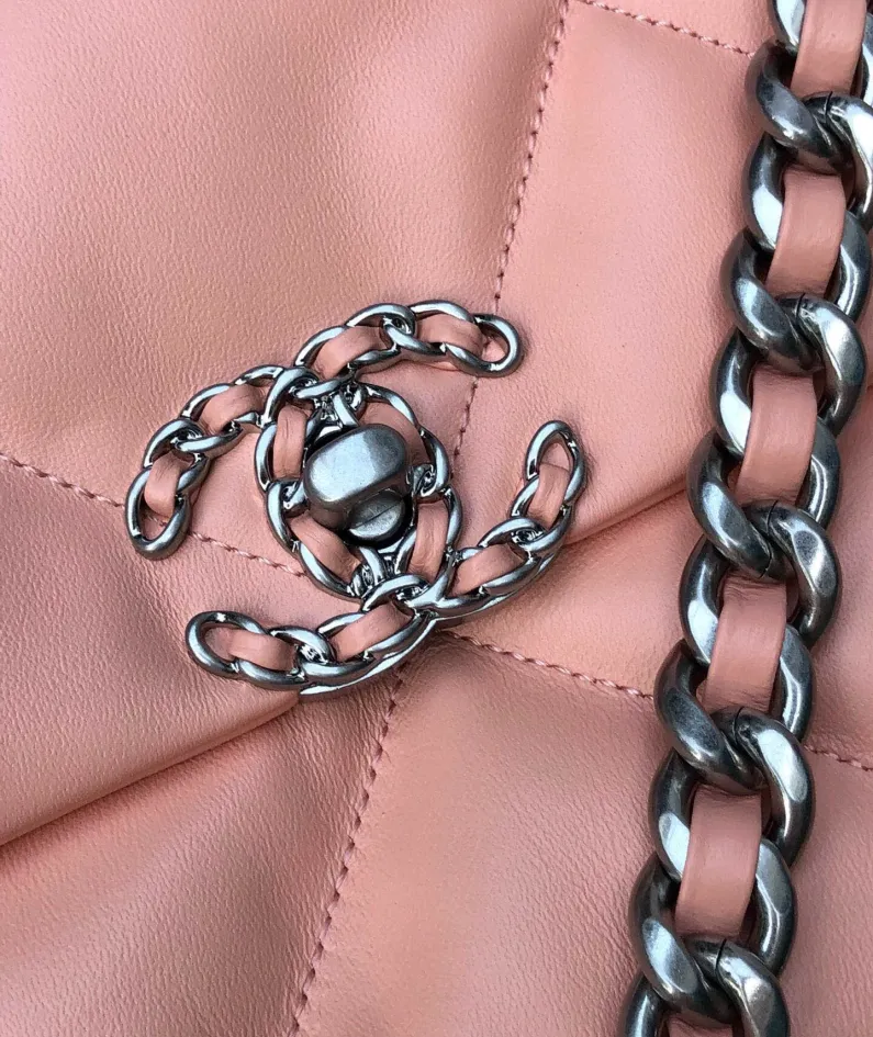 Chanel Model: S1161 Size: 30cm