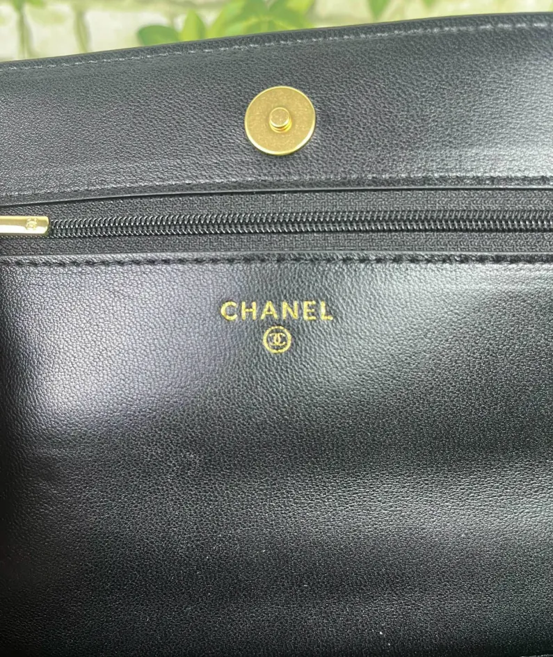 Chanel Stewardess Bag Size: 19cm Style: AP3009