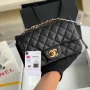 Lambskin Small Bag Size:20X13x7cm Model: 1116