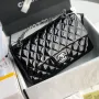 Chanel patent leather pouch size:25.5cm Ident No.: 1112