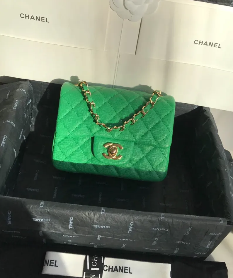 Grass green gold buckle size: 17x11x7.5cm Model: 1115#