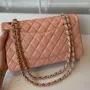 classic flap lambskin light gold buckle classic flap size:25cm
