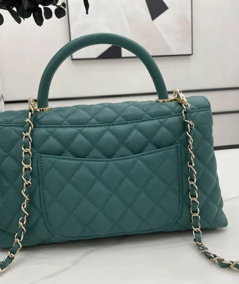 Chanel Size: 19cm/23cm/28cm Model Number: AS2215/92990/92991