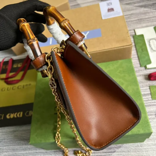 DIANA Series Model: 675800 Size: 20x 16x 10cm