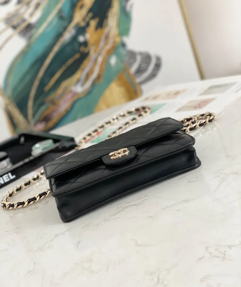 Lambskin Size: 19cm Style: 81171