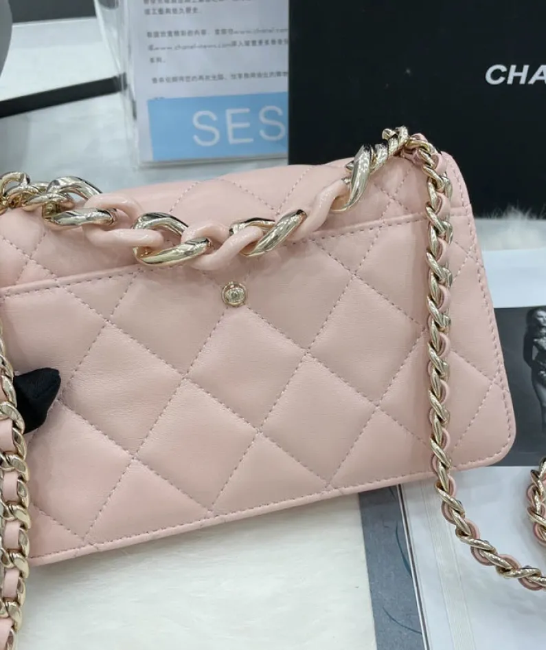 Handbag Size: 19cm Model Number: AP2377/B07302