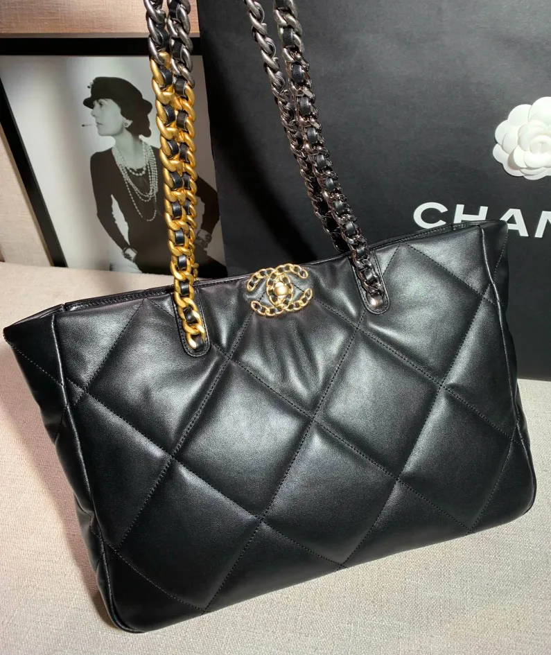 Lambskin Model: AS3519 Size: 30*37*10cm