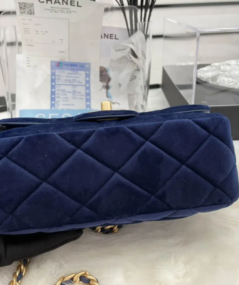 Chanel Size: 24cm
