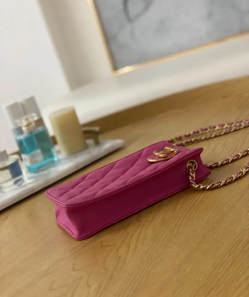 Mobile phone bag Size: 18*3*10cm