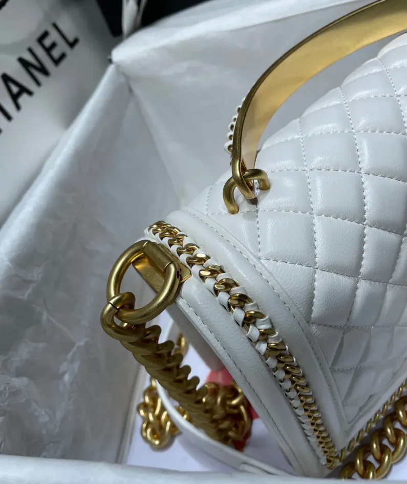 CHANEL Wrist Bag Model: 67086-1 Size: 25