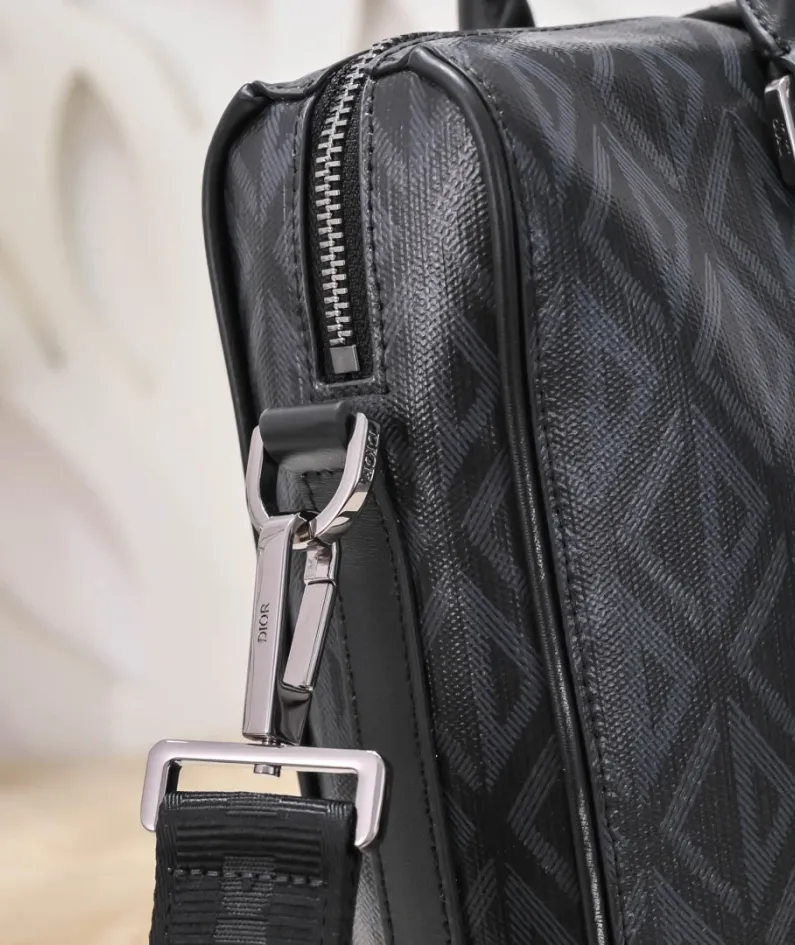 Hit the Road Briefcase Size: 36*27*6cm