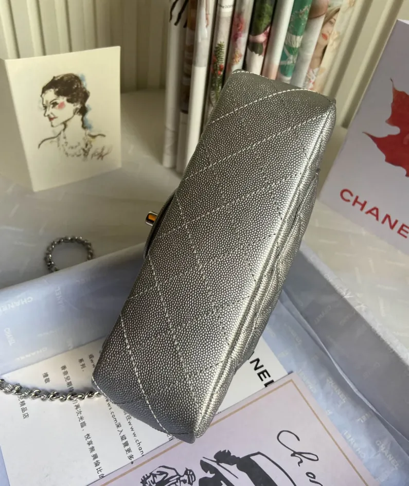 Handbag Size: 20x14x7 Model: AS243