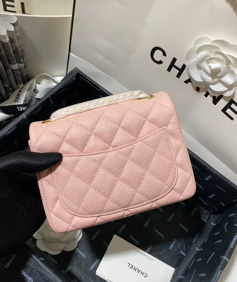 Lambskin Model: 1115 Size: 17cm