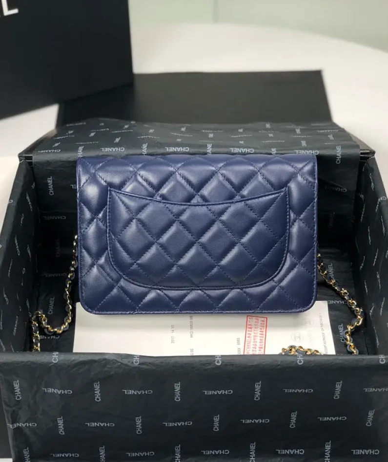 Lambskin Shoulder Chain Bag Style Number: 33814