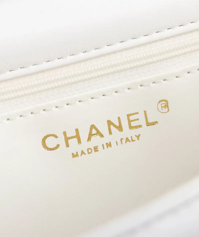 Chanel Size: 20*6*21cm Style: 7707