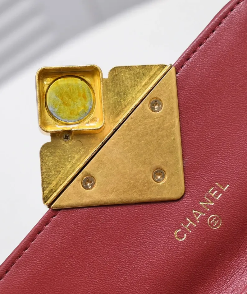 CHANEL retro bag size: 22*7.5*14cm