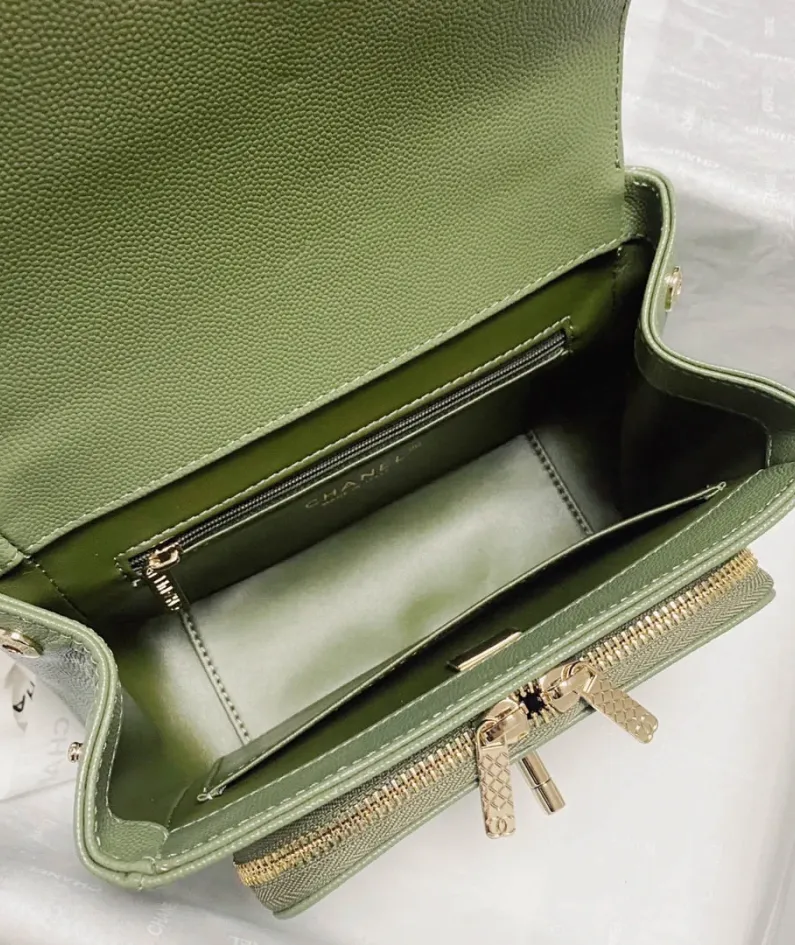 CHANEL Pearl Ball Size: 19x7x14cm No. 93749 Matcha Green