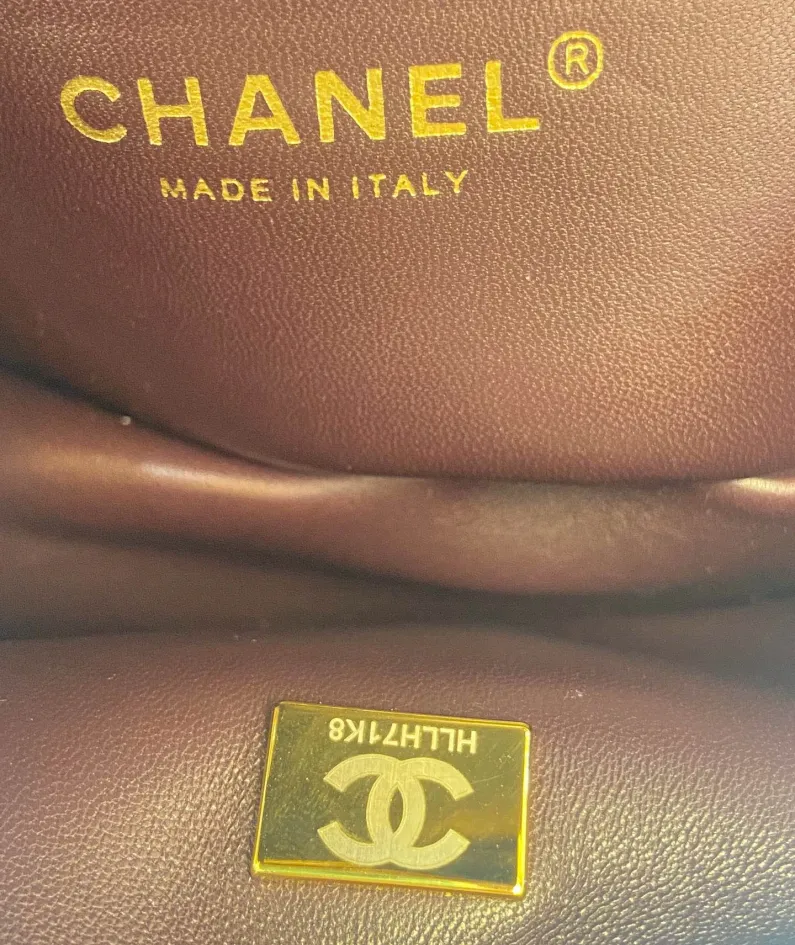 CHANEL size: 20cm
