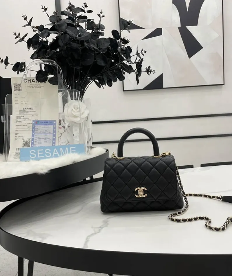Chanel Size: 19cm*23cm*28cm Model: AS2215/92990/92991