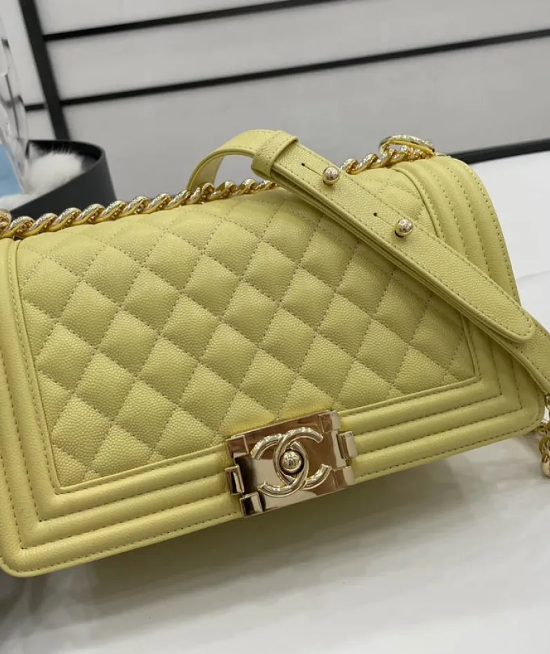 Diamond ball calfskin Size: 25cm