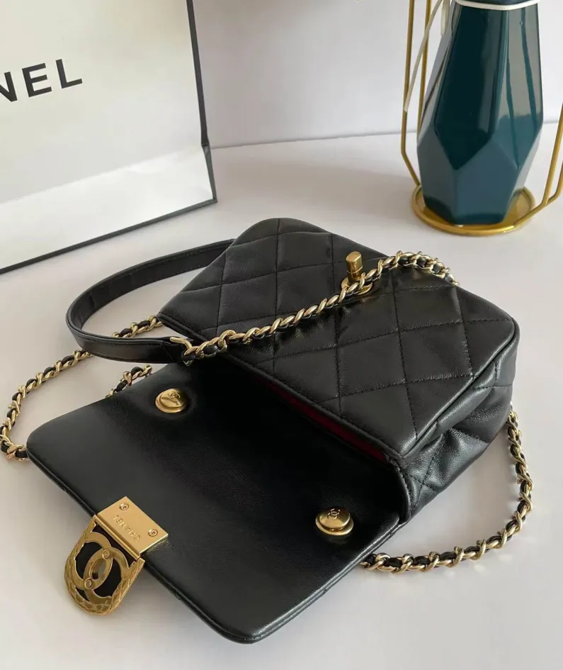 CHANEL Model: AS3473# Size: 13207cm