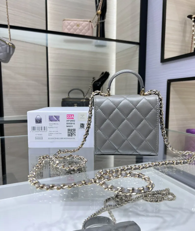 Hand Cosmetic Bag AP2682Y8600 Size: 11*11*4cm