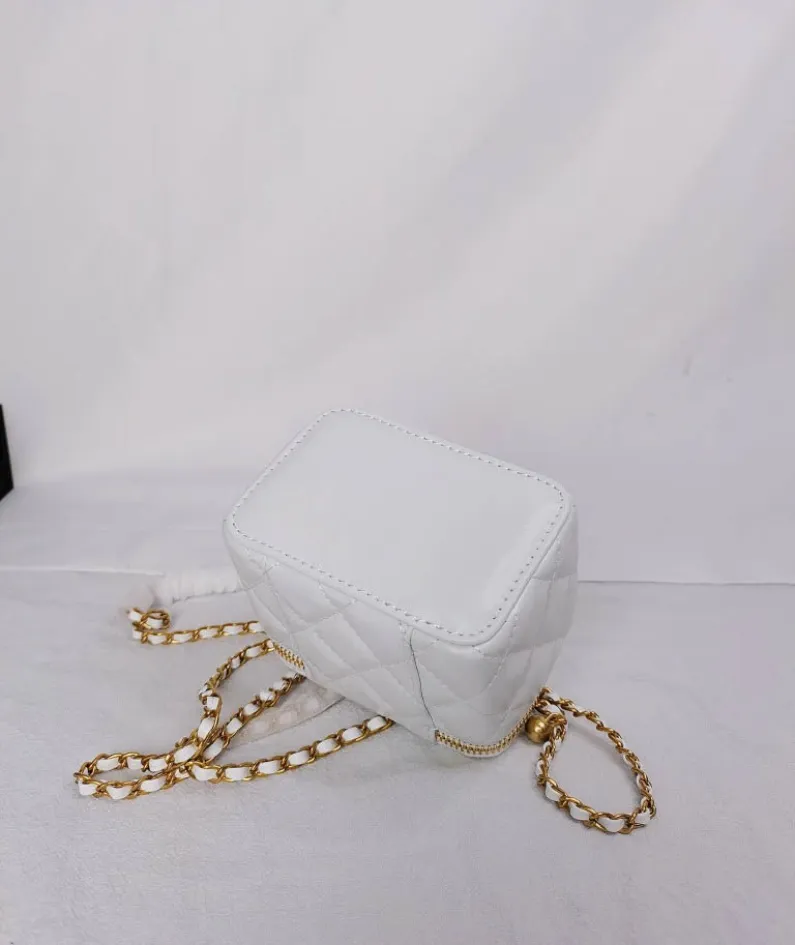 Chanel Size: 11*8.5*7cm Style: 5865
