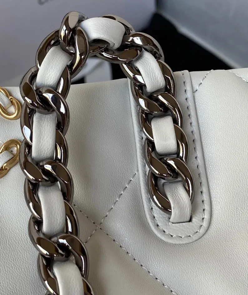 Lambskin Model: AS3519 Size: 30*37*10cm