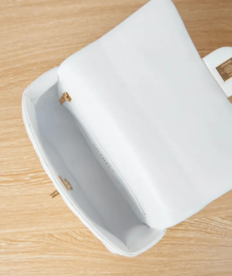 Chanel One Shoulder Crossbody Model Number: AS3114 Size: 16-22-7cm