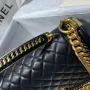 CHANEL Wrist Bag Model: 67086-1 Size: 25