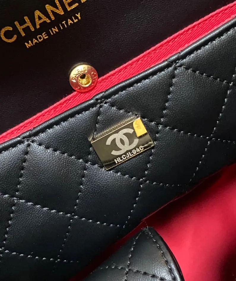 CHANEL Style: AS3508 Size: 38/28/14