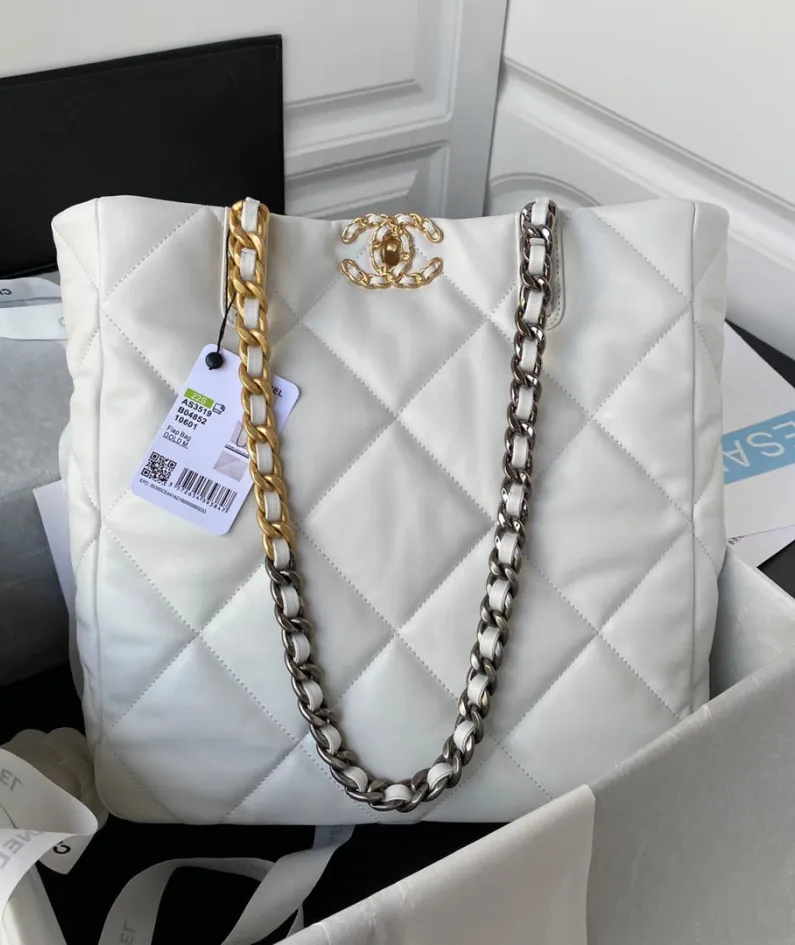 Lambskin Model: AS3519 Size: 30*37*10cm