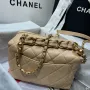 Chanel shoulder bag size: 22*10*15